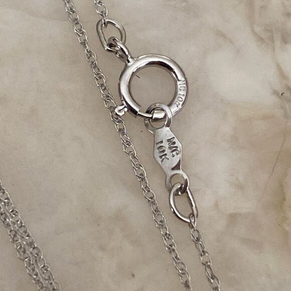 Michael Hill 10K Yellow & White Gold Heart Necklace - Picture 7 of 8